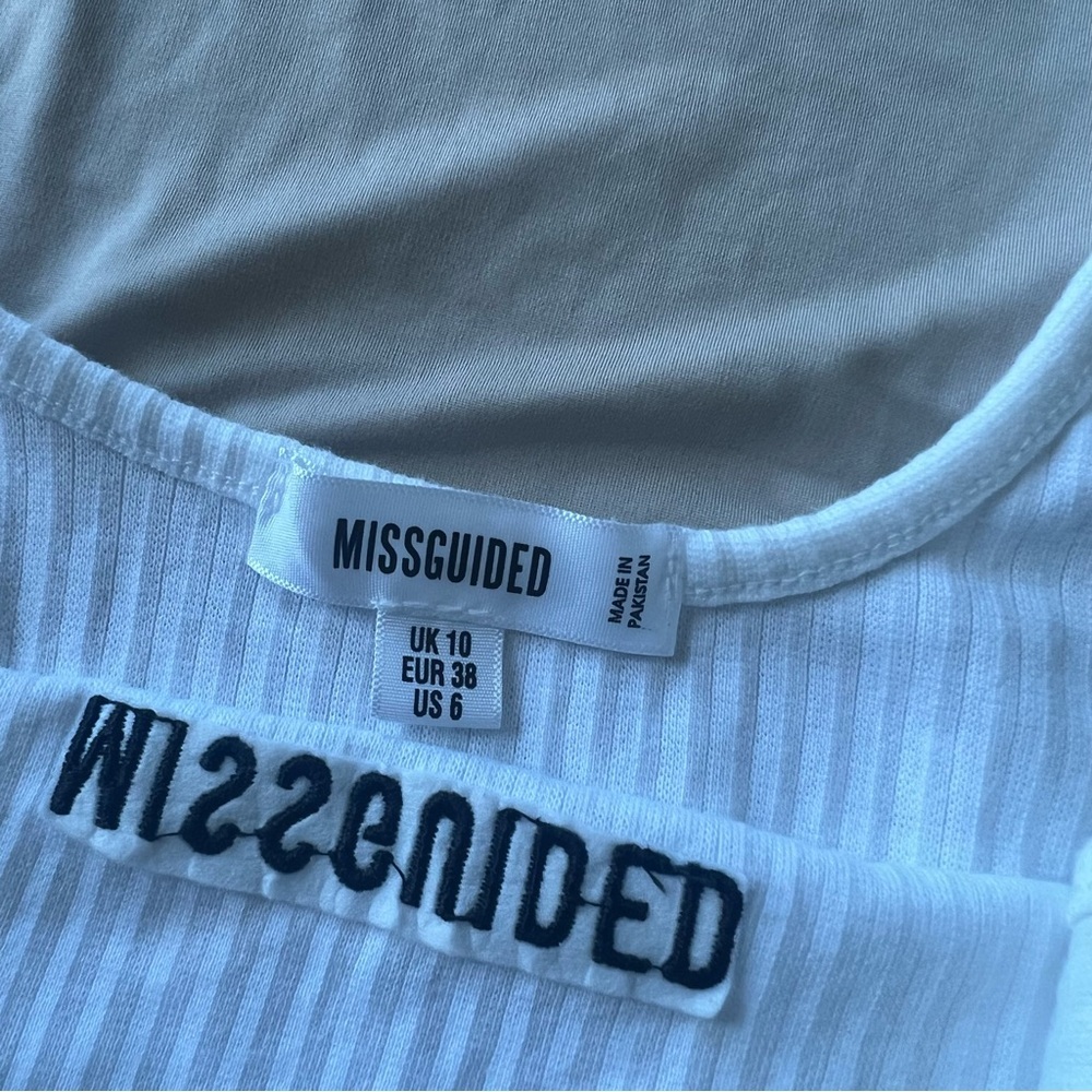 Missguided Sleeveless Top comes with free bralette - Picture 2 of 3